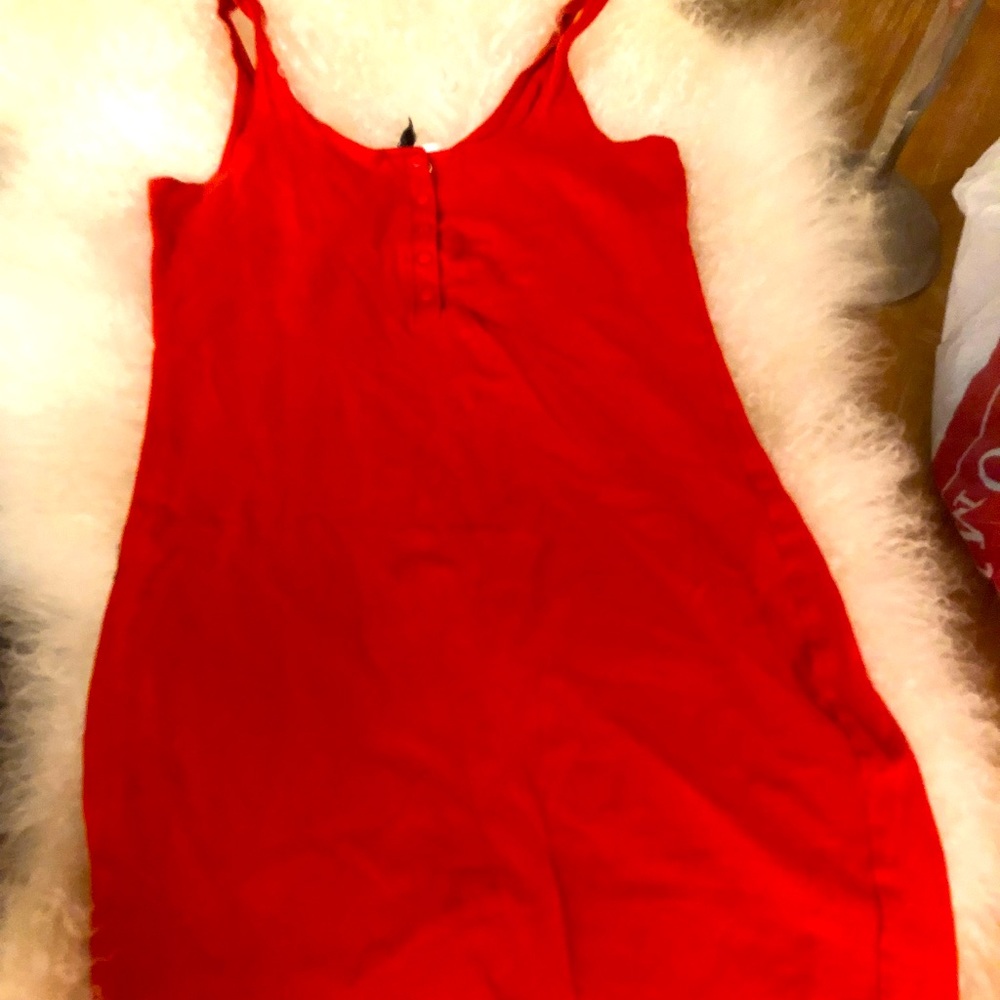 VGC H & M womens slip on power red summer dress in size 6!!